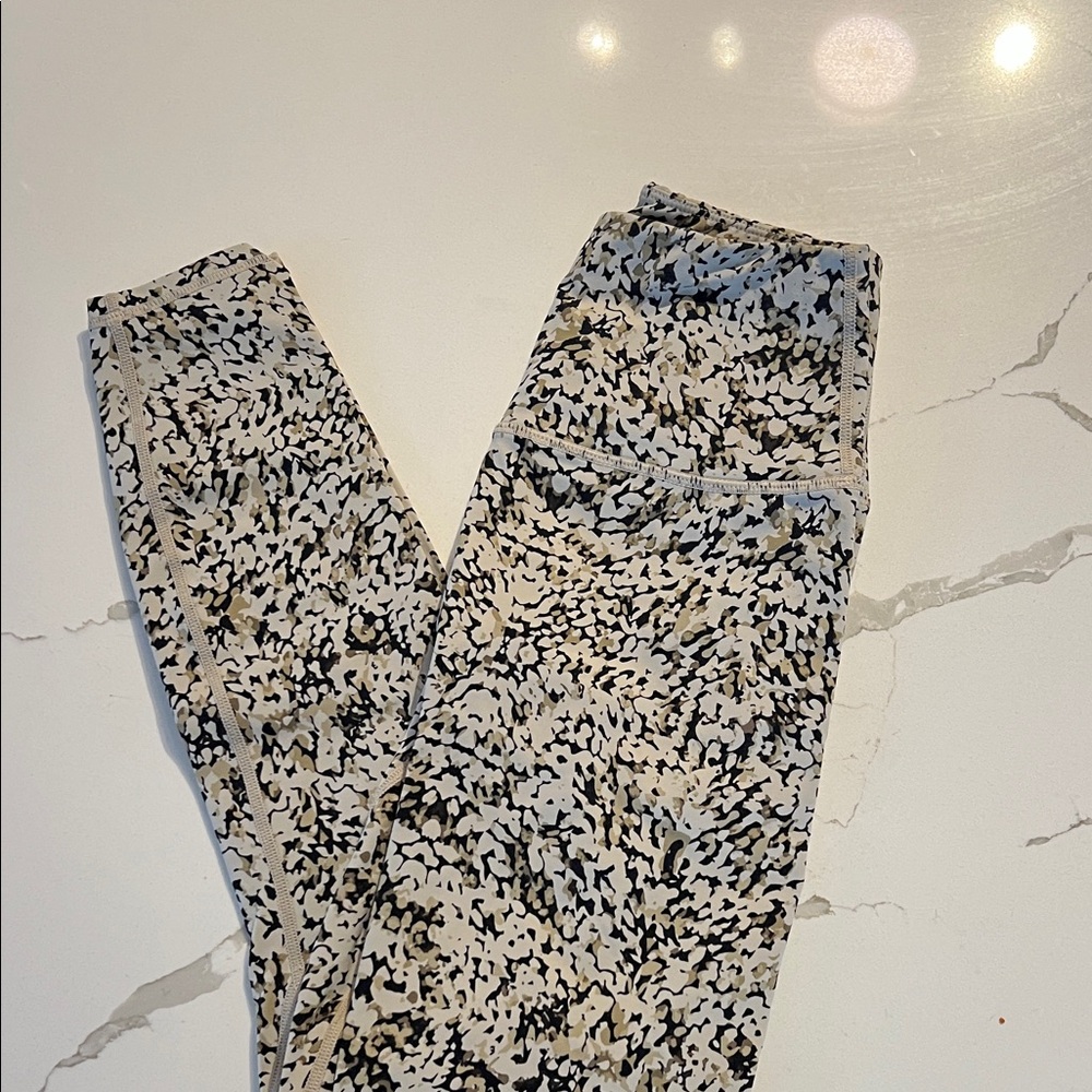 Varley  Patterned Leggings